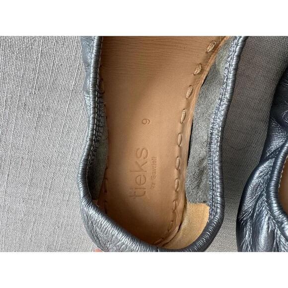 Tieks by Gavrieli Ballet Flats Metallic Pewter Leather Size 9 - Picture 4 of 5